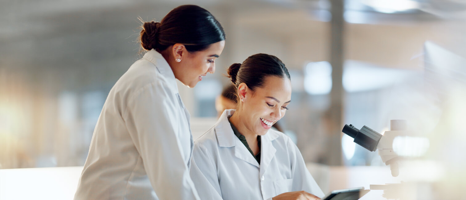 2 Women Doing Lab Experiments